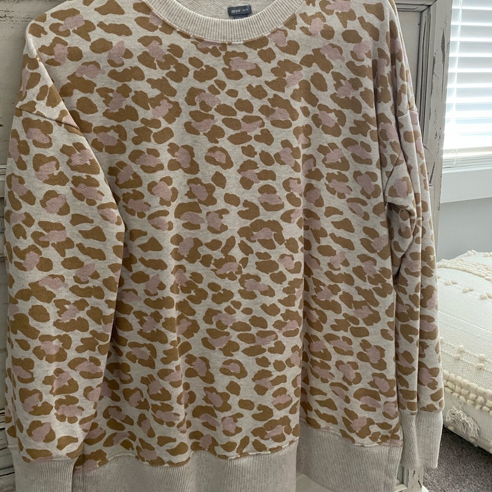 aerie oversized sweatshirt!